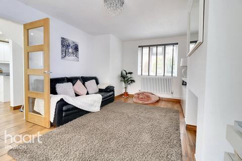 7 Acton Close, Bramford, Ipswich, IP8 4ER