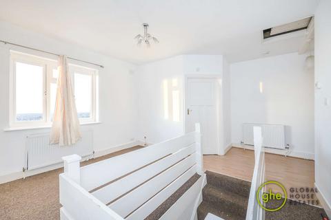 313a Grange Road, London, SE25 6TD