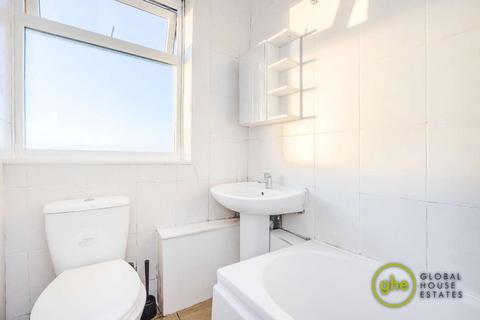 313a Grange Road, London, SE25 6TD