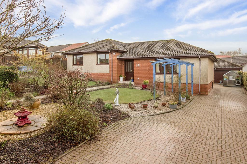West Lothian EH47 4 bed detached bungalow for sale £360,000