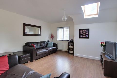 2 bedroom flat for sale, Knotley Way, West Wickham