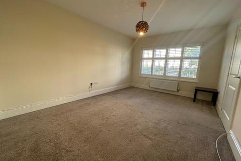 4 bedroom house to rent, Bletchley Road, Horsforth, Leeds, West Yorkshire, LS18