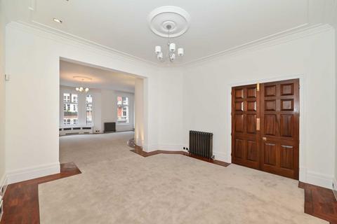 3 bedroom apartment for sale, Mount Street, Mayfair, London W1K