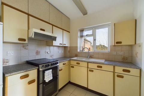 2 bedroom flat for sale, Trinity Court, Marlow SL7