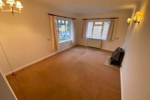 2 bedroom flat for sale, Trinity Court, Marlow SL7