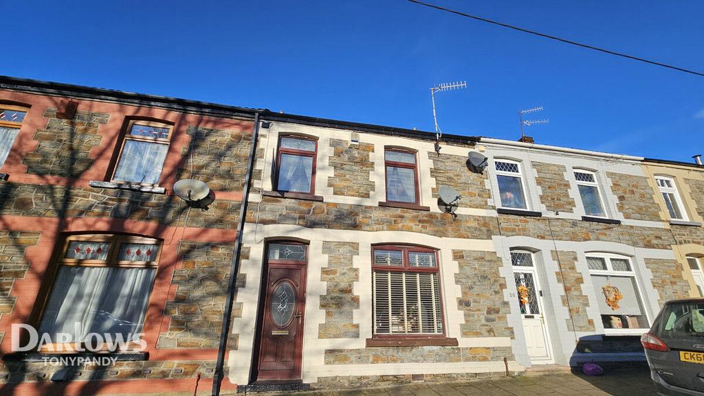 Leslie Terrace, Llwyncelyn Porth CF39 3 bed terraced house for sale £