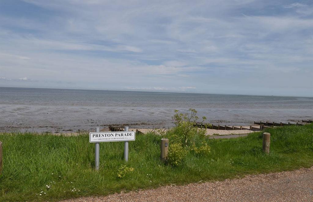 St. Marys Grove, Seasalter, Whitstable 4 bed detached house for sale