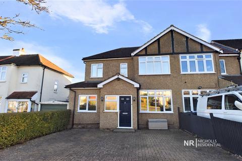 67 Ashby Avenue, Chessington, KT9 2BT