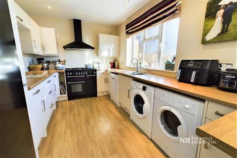 67 Ashby Avenue, Chessington, KT9 2BT