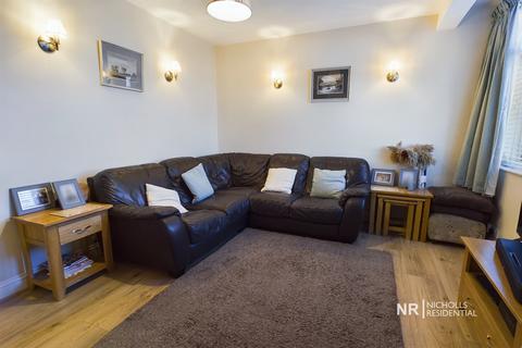 67 Ashby Avenue, Chessington, KT9 2BT