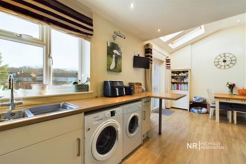 67 Ashby Avenue, Chessington, KT9 2BT