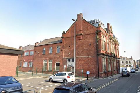 Warehouse to rent, West Bromwich Magistrates Court, Lombard Street West, West Midlands, B70
