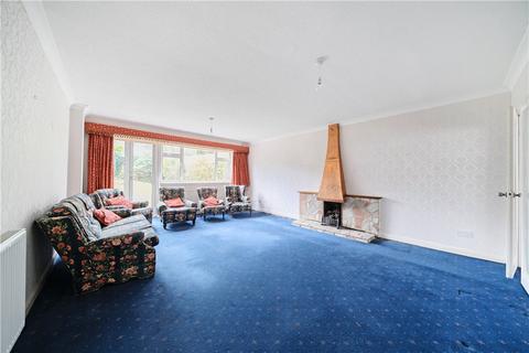 6 Wakehams Hill, Pinner, HA5 3BG