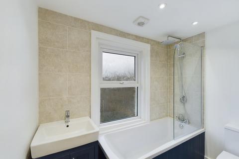 16 Dunnett Road, Folkestone, CT19 4BX