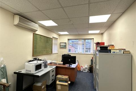 Office to rent, Churchfields, Kidderminster, Worcestershire, DY10