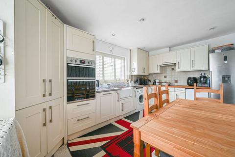 4 bedroom end of terrace house for sale, Crescent Way, North Finchley, London, N12