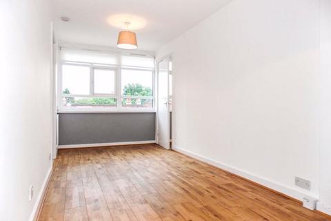 1 bedroom flat for sale, Whitchurch Lane, Edgware