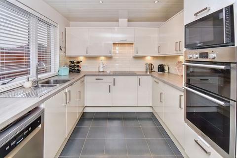 3 Auchinvole Crescent, Kilsyth, Glasgow, G65 9LU
