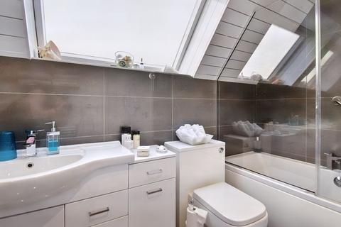 3 Auchinvole Crescent, Kilsyth, Glasgow, G65 9LU