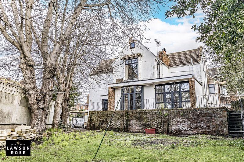St. Ronans Road, Southsea 9 bed end of terrace house £850,000