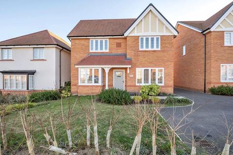 4 bedroom detached house for sale, Windell Drive, Bury St. Edmunds