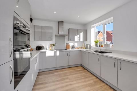 4 bedroom detached house for sale, Windell Drive, Bury St. Edmunds