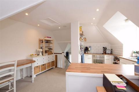 1 bedroom flat for sale, St. Pancras, Chichester