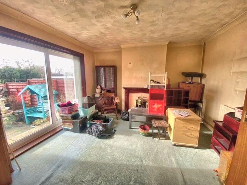 Abbey Road, Fareham PO15 2 bed semidetached bungalow for sale £280,000