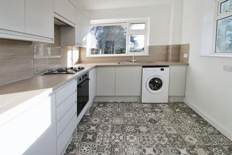 2 bedroom maisonette to rent, Crosier Road, Uxbridge