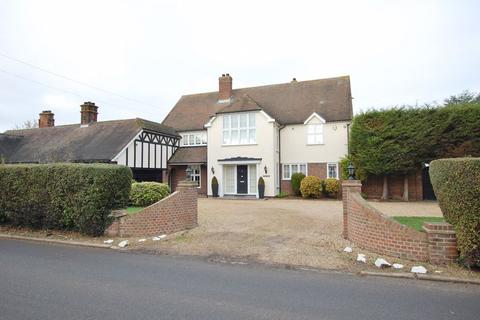 4 bedroom link detached house for sale, Orsett Village