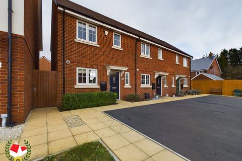 39 Manu Marble Way, Gloucester, GL1 5QZ