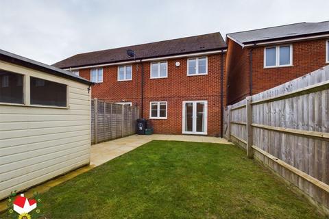 39 Manu Marble Way, Gloucester, GL1 5QZ