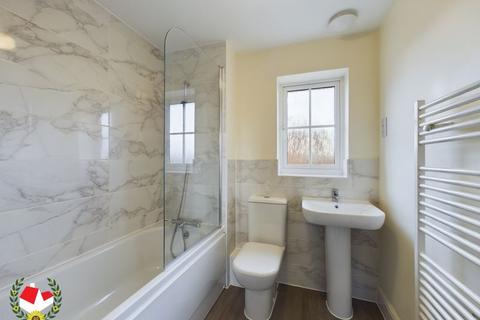 39 Manu Marble Way, Gloucester, GL1 5QZ