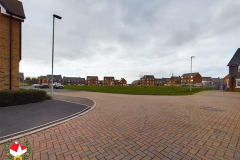 39 Manu Marble Way, Gloucester, GL1 5QZ