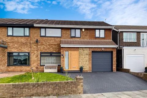 4 bedroom semi-detached house for sale, Moor Close, North Shields
