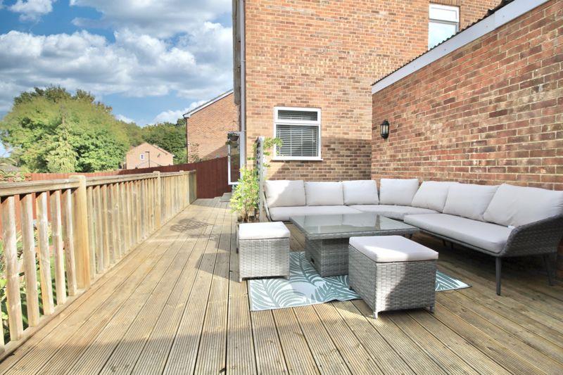 Entertainment Deck