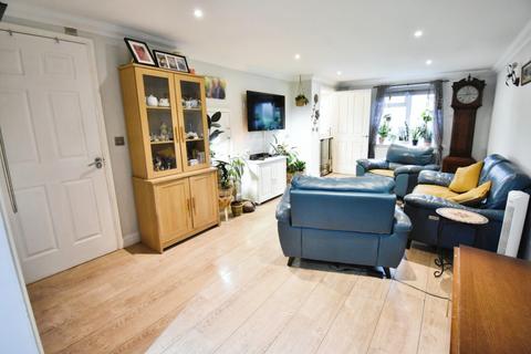 4 bedroom terraced house for sale, Creasen Butt Close, Heybridge, Maldon, Essex, CM9