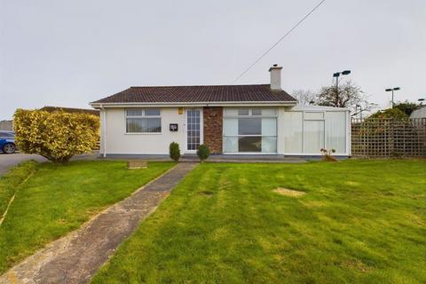 3 bedroom bungalow for sale, Trevingey Parc, Redruth - Chain free sale