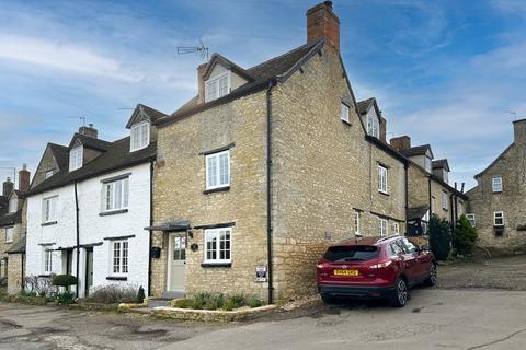 3 bedroom end of terrace house to rent, Bank Cottage 39 Manor Road, Woodstock, Oxfordshire