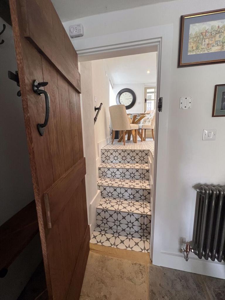 Door to kitchen