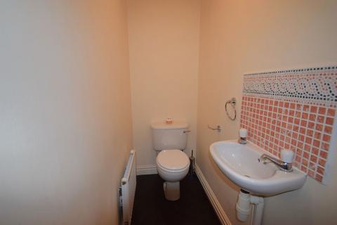 3 bedroom detached house to rent, Clayhill Grove, Lowton