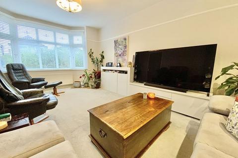 81 Corhampton Road, Bournemouth, BH6 5NX