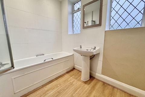 49 Corhampton Road, Bournemouth, BH6 5NX
