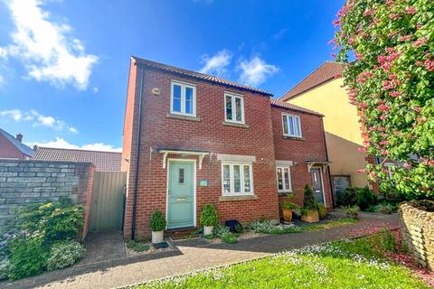 16 Clarks Meadow, Shepton Mallet, BA4 4FD