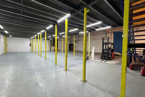 Industrial unit to rent, Heywood OL10