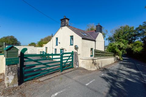 4 bedroom detached house for sale, Llanerchymedd, Isle of Anglesey, LL71