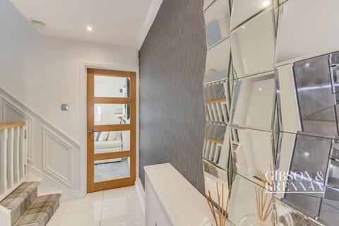 62 Clickett Hill, Basildon, SS14 1ND