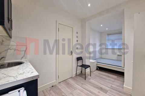 undefined, Woodgrange Drive, Southend-On-Sea SS1