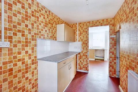 3 bedroom terraced house to rent, Montague Way, Chard TA20