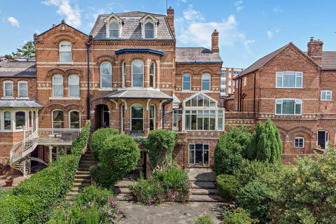 6 bedroom semi-detached house for sale, Sandy Lane, Chester